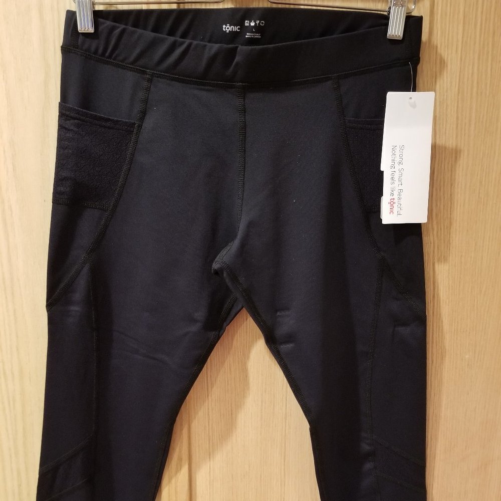 Soft and comfortable Capri activewear